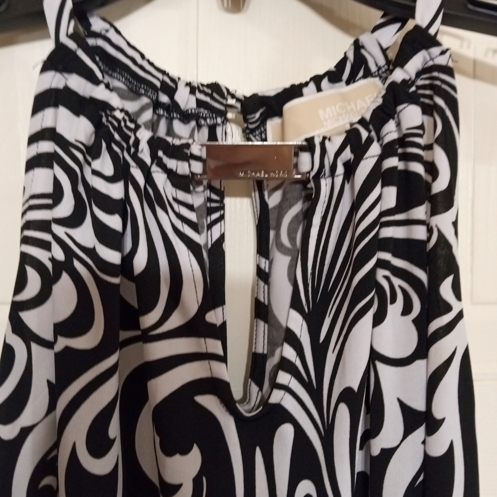 MICHAEL Michael Kors Black and White Patterned Halter Top - Picture 2 of 8